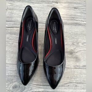 Rockport total motion “Gracie” black pumps heels